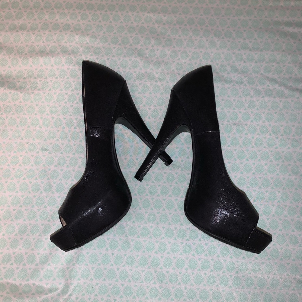 CL By Laundry Black Heels!